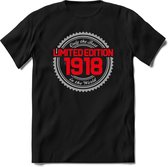 1918 Limited Edition | Feest Kado T-Shirt Heren - Dames | Zilver - Rood | Perfect Verjaardag Cadeau Shirt | Grappige Spreuken - Zinnen - Teksten | Maat M