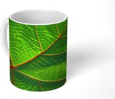 Mok - Blad met rood gekleurde nerven - 350 ML - Beker - Uitdeelcadeautjes