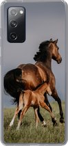 Geschikt voor Samsung Galaxy S20 FE hoesje - Dieren - Paarden - Veulen - Siliconen Telefoonhoesje