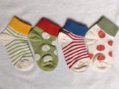 Geschenkdoos met vier baby sokken - kraamcadeau