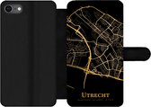 Bookcase Geschikt voor iPhone SE 2020 telefoonhoesje - Utrecht - Stadskaart - Goud - Met vakjes - Wallet case met magneetsluiting