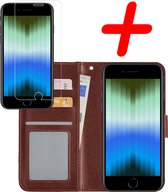 Hoes voor iPhone SE 2022 Hoesje Bookcase Met Screenprotector - Hoes voor iPhone SE 2022 Case Hoes Cover - Hoes voor iPhone SE 2022 Screenprotector - Bruin