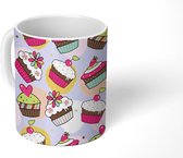 Mok - Koffiemok - Meisjes - Cupcake - Patronen - Girl - Kids - Kinderen - Kindje - Mokken - 350 ML - Beker - Koffiemokken - Theemok