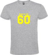 Grijs T shirt met print van " Made in the 60's / gemaakt in de jaren 60 " print Neon Geel size M