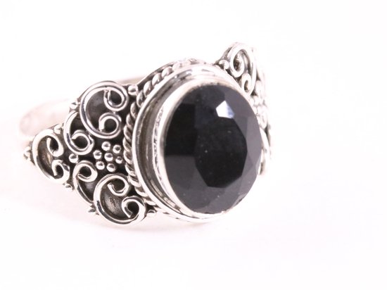 Bague artisanale en argent avec onyx - taille 16