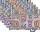 Placemat - Placemats kunststof - Fiets - Postzegel - Patroon - 45x30 cm - 6 stuks - Hittebestendig - Anti-Slip - Onderlegger - Afneembaar