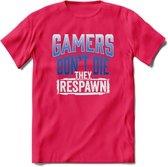 Gamers don't die T-shirt | Donker Blauw | Gaming kleding | Grappig game verjaardag cadeau shirt Heren – Dames – Unisex | - Roze - XL