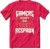 Gamers don't die T-shirt | Neon Rood | Gaming kleding | Grappig game verjaardag cadeau shirt Heren – Dames – Unisex | - Roze - XXL