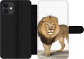Bookcase Geschikt voor iPhone 12 Pro telefoonhoesje - Jongens - Leeuw - Dieren - Kinderen - Meisjes - Met vakjes - Wallet case met magneetsluiting