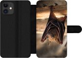 Bookcase Geschikt voor iPhone 12 Pro Max telefoonhoesje - Baby - Vleermuis - Hout - Met vakjes - Wallet case met magneetsluiting