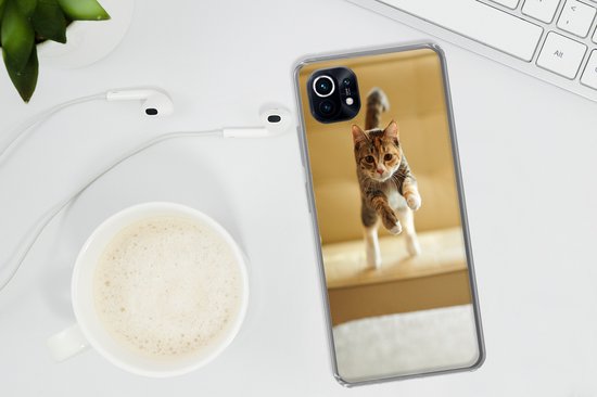 Xiaomi Mi 11 - Chat - Saut - Chaise - Coque de téléphone en Siliconen
