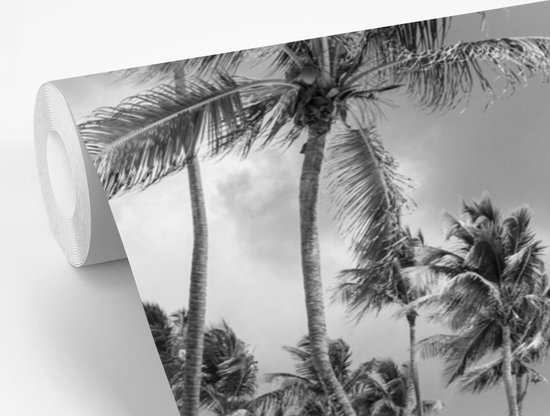 Behang - Fotobehang Uitsnede hangmat op strand in Dominicaanse Republiek - Breedte 420 cm x hoogte 280 cm