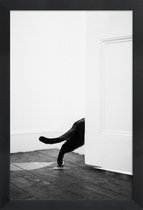 JUNIQE - Poster in houten lijst Sneaking Out -30x45 /Wit & Zwart