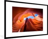 Tableau encadré - Formations rocheuses dans le cadre photo Antelope Canyon noir avec passe-partout blanc xxl 120x80 cm - Affiche encadré (Décoration murale salon / chambre)
