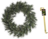 Groene kerstkrans 60 cm Malmo met gouden hanger - Kerstversiering/kerstdecoratie kransen