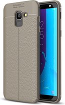 Samsung Galaxy J6 (2018) Hoesje - Mobigear - Luxury Serie - TPU Backcover - Grijs - Hoesje Geschikt Voor Samsung Galaxy J6 (2018)