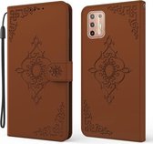 Voor Motorola Moto G9 Plus Reliëf Fortuin Bloem Patroon Horizontale Flip Leren Case met Houder & Kaartsleuf & Portemonnee & Lanyard (Bruin)