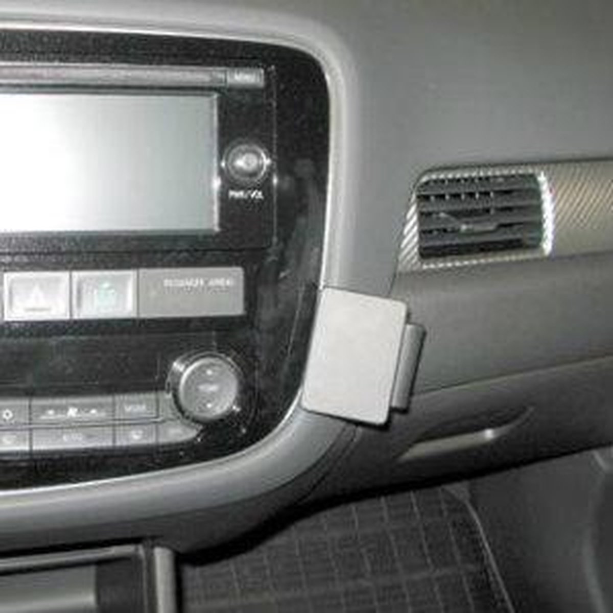 Brodit ProClip Mitsubishi Outlander 13-19 Angled mount