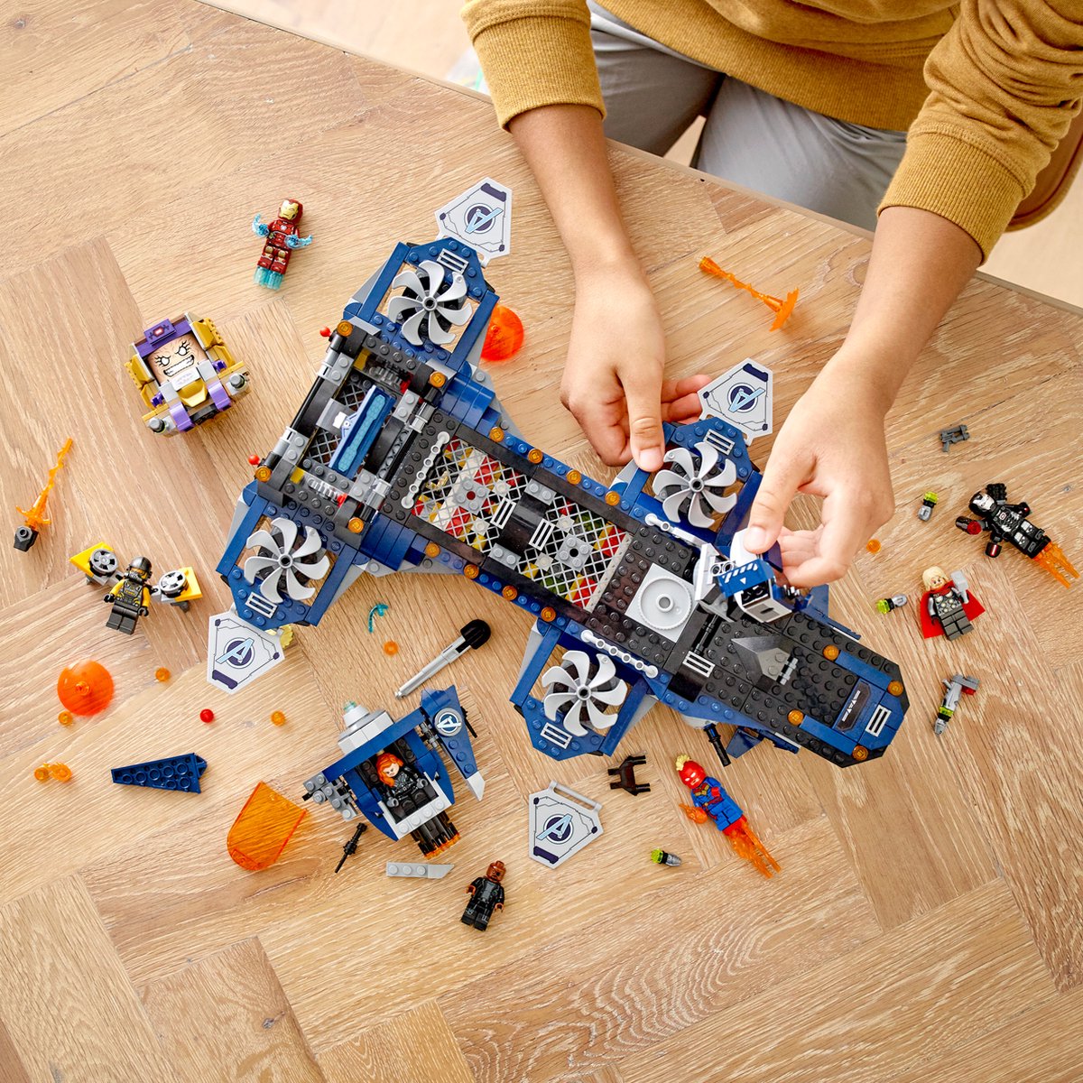 LEGO Marvel Avengers Avengers Helicarrier 76153 — afbeelding 15