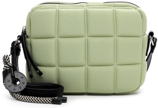 Lichtgroene, gewatteerde crossbodytas met rits en zwart hengsel.