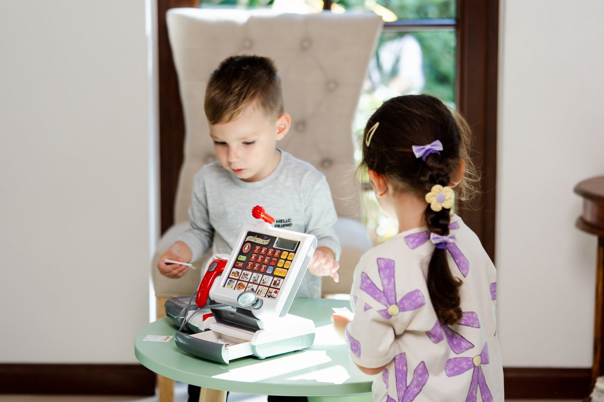 Klein Toys elektronische kassa - touchpad, scanner, weegschaal en rekenmachinefunctie - 31x15,5x23 cm - incl. speelgeld, uitschuifbare geldla, licht- en geluidseffecten - grijs — afbeelding 5