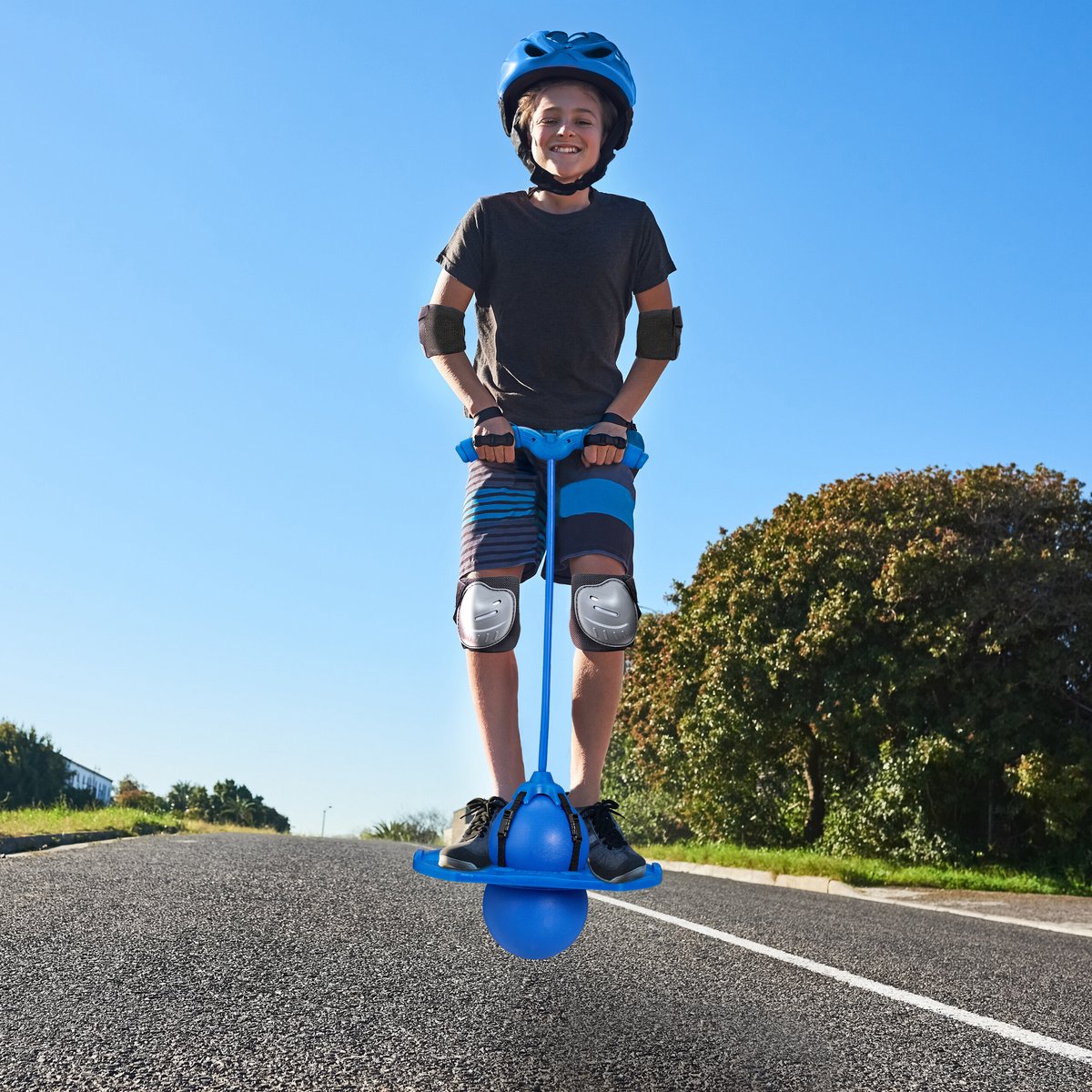 Pogo Ball met handgrepen, de handgrepen zijn verstelbaar met een luchtpomp, geschikt voor kinderen en volwassenen, voor het trainen van het evenwicht, maximaal draagvermogen 90,7 kg, groen (paars