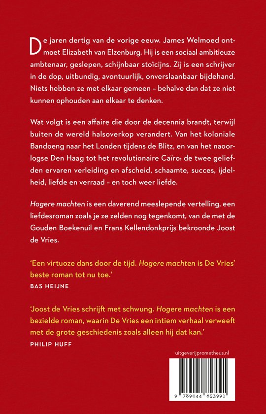 Achterkant boek 'Hogere Machten', met tekst over het verhaal en recensies.