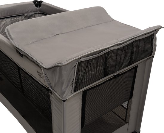 Novi Baby® Kiki Luxe - Campingbed - Sand - reisbed - Inclusief transporttas - Inclusief verschoonblad - Inclusief bodemverhoger