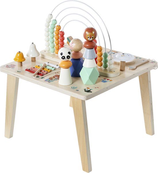 Houten activiteitentafel met xylofoon, kralenbaan en houten dierenfiguren.