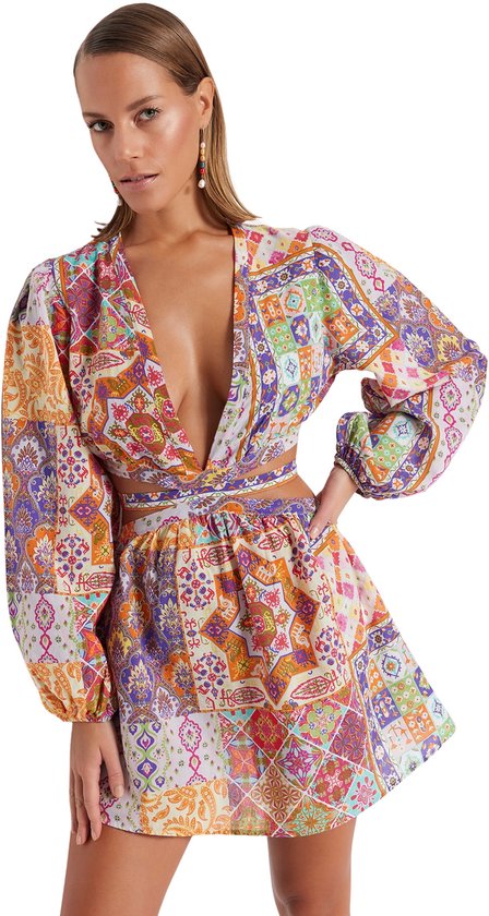 Trendyol Robe trapèze à manches Ballon et col en V pour femme