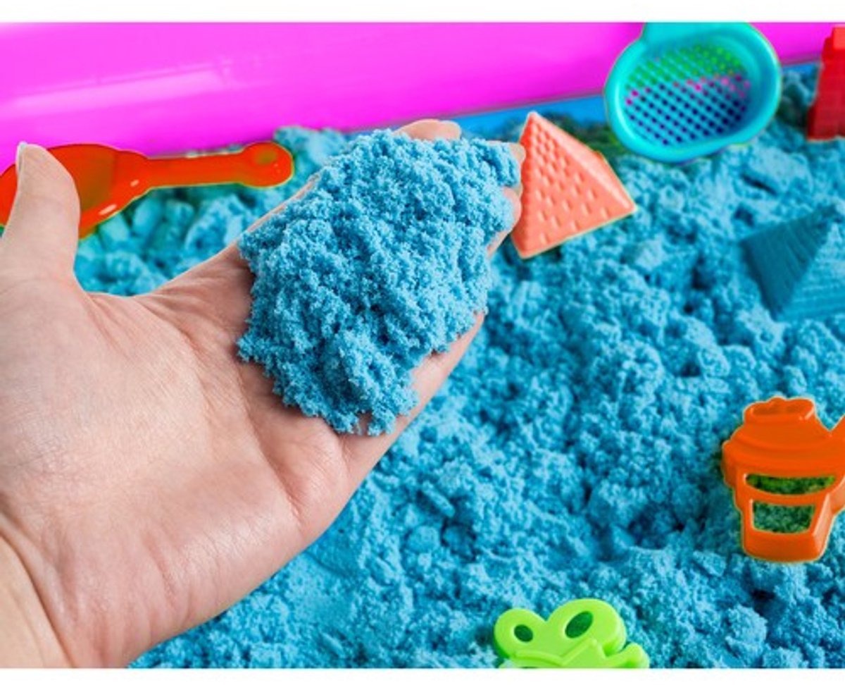 Playos® - Magisch Zand - 2 kg - Blauw - in Doos - Inclusief vormpjes - Inclusief Zwembadje - Speelzand - Sensorisch Speelgoed - Montessori Speelgoed – foto 4