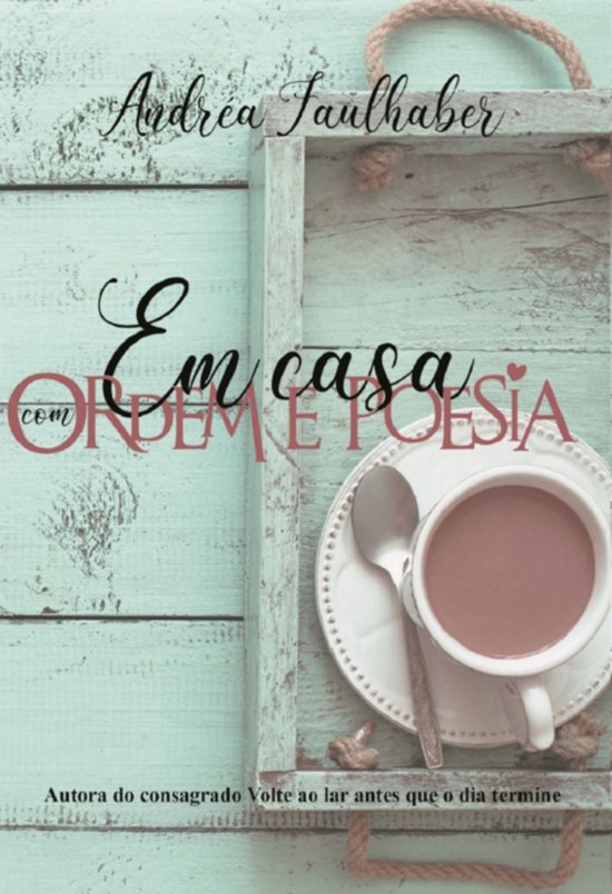 Em Casa (capa Dura) - cover