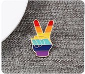 Akyol - Pride broche - LGBT PEACE BROCHE - GAYPRIDE BROCHE - gay pride - regenboog broche - Regenboog - Pride kledingspeld - Gay - lesbian - trans - cadeau - geschenk - gift - verjaardag - feestdag - verassing - equality - gelijk - lgbt – bi