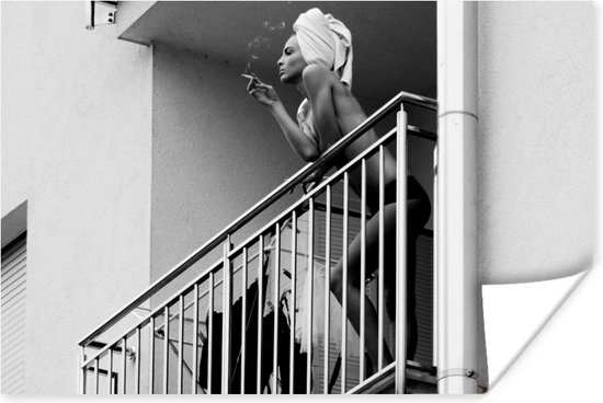 Poster vrouw - Balkon - Sigaret - Roken - Zwart - Wit - Muurposter - 30x20 cm - Poster - Wanddecoratie