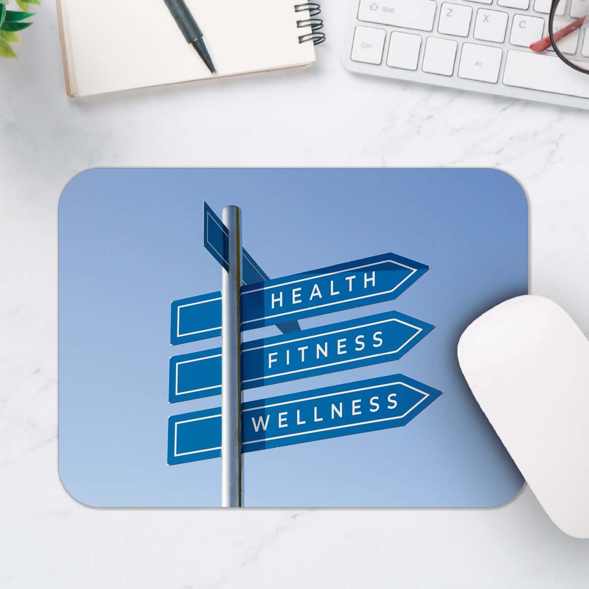 Muismat - 'Health, Fitness & Wellness'' Wegwijzer Bordjes - 25x18 cm - 2 mm Dik - Muismat van Vinyl