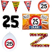 25 jaar verjaardag versiering pakket verkeersbord incl. Gevelvlag (pakket 2) | 25 jaar versiering | 25 jaar feestje