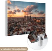 MuchoWow® Glasschilderij 90x60 cm - Schilderij acrylglas - Barcelona - Sagrada Familia - Zonsondergang - Foto op glas - Schilderijen