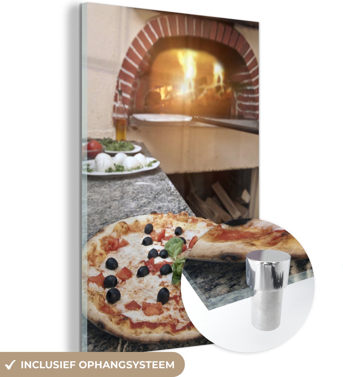 ® Glasschilderij 80x120 cm - Schilderij acrylglas - Pizza uit pizza oven - Foto op glas - 