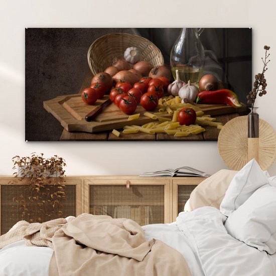 MuchoWow® Tableau sur verre 120x60 cm - Tableau sur verre acrylique - Planche à découper - Légume - Nature morte - Pâtes - Oignon - Tomate - Planche à découper - Photo sur verre - Décoration murale salon - Décoration murale chambre - Peintures