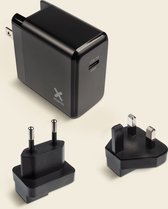 Xtorm / Reisstekker voor laptop - 65W - 2 opzetstekkers - Wereldstekker / Engelse stekker / Reisstekker Engeland - 2 USB poorten - Inclusief USB-C kabel - Zwart
