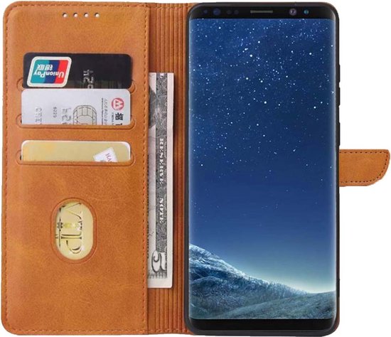 Smartphonica Samsung Galaxy S8 kunstleren hoesje met lipje en pashouders - Bruin geschikt voor Samsung Galaxy S8