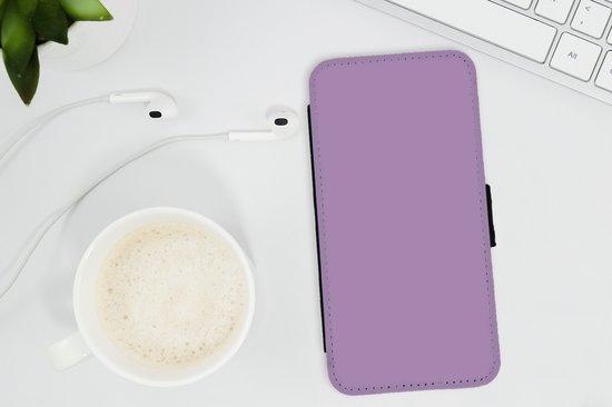 Étui pour téléphone Bookcase iPhone SE 2020 - Intérieur - Violet - Couleurs - Violet - Couleur - Uni - Avec compartiments - Étui portefeuille avec fermeture magnétique