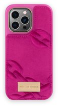 ideal of sweden fashion case atelier geschikt voor Apple iphone 13 pro velour hyper pink