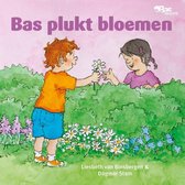 Bas plukt bloemen