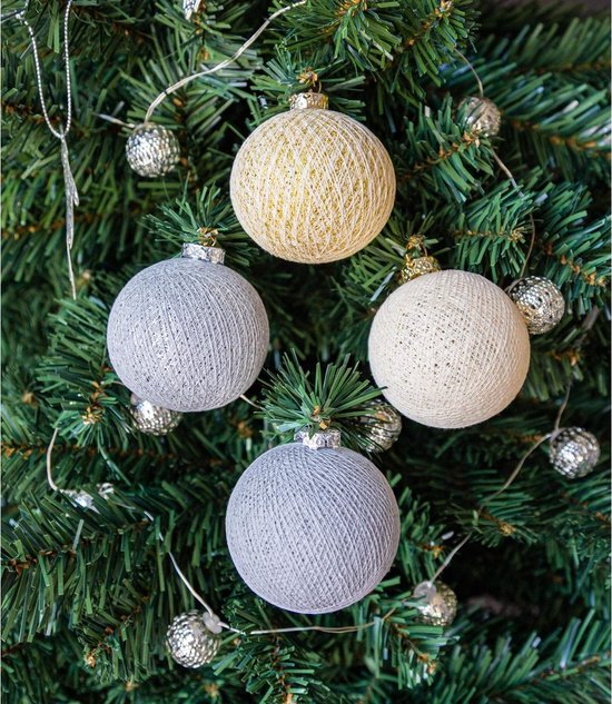 6x Zilveren en grijze kerstballen 6,5 cm Cotton Balls Kerstversiering