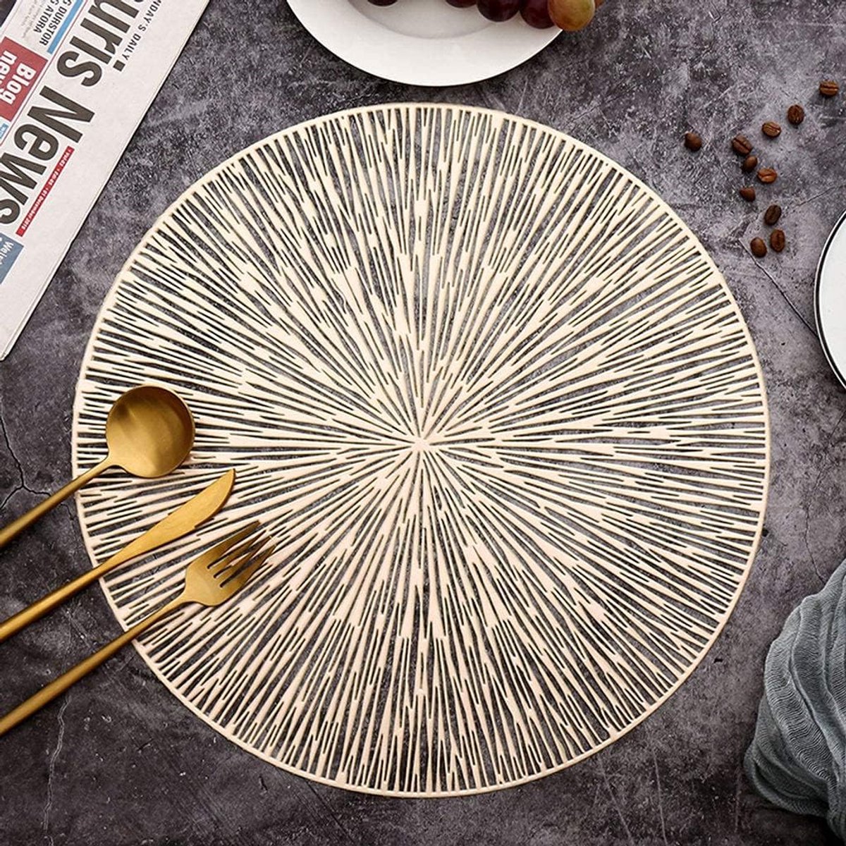 Set van 4 ronde placemats - 38 cm ronde antislip placemats - Creatieve minimalistische luxe decoratieve placemats - Hittebestendige antislip PVC-onderzetters - Geschikt voor bruiloften, feesten, thuis, hotels en tafeldecoratie — cadeau in Wonen & Interieur - foto 4
