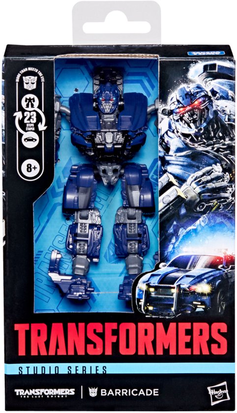 De voorkant van de verpakking van een Transformers Barricade-actiefiguur in robotmodus, met de doos in beeld.