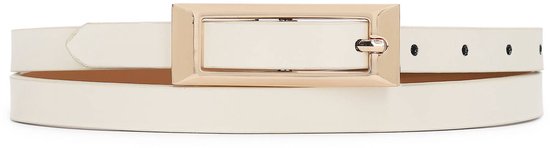 Foto: Delicate genuine leather belts in a shade of broken white