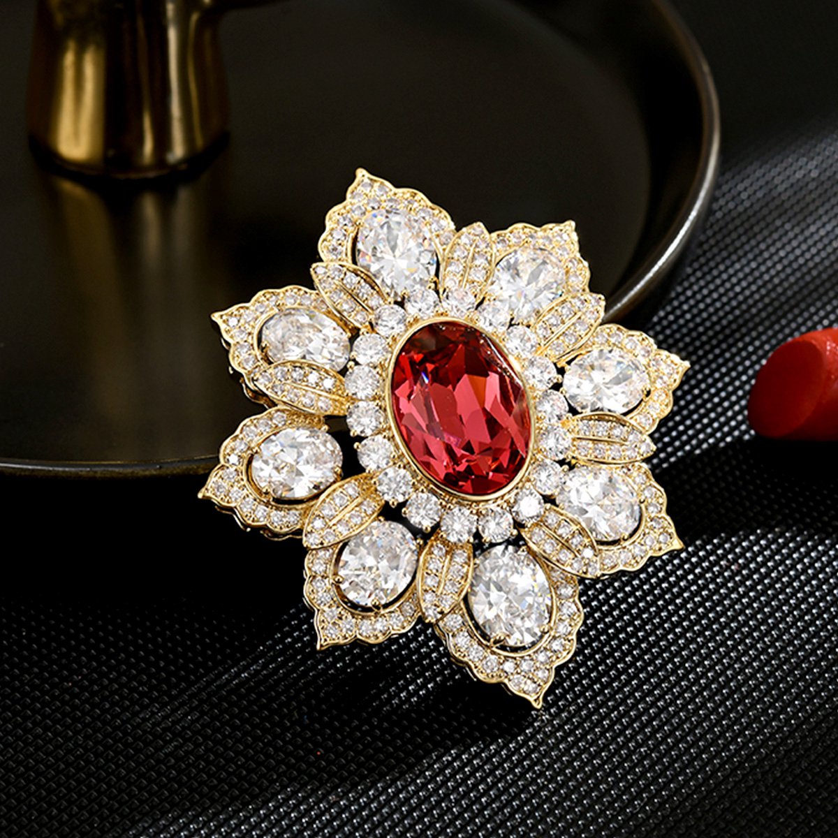 Goldpulse Broche - Broche - Dames broche - vintage sieraden - kubieke zirkonia - vintage accessoires - trendy broche