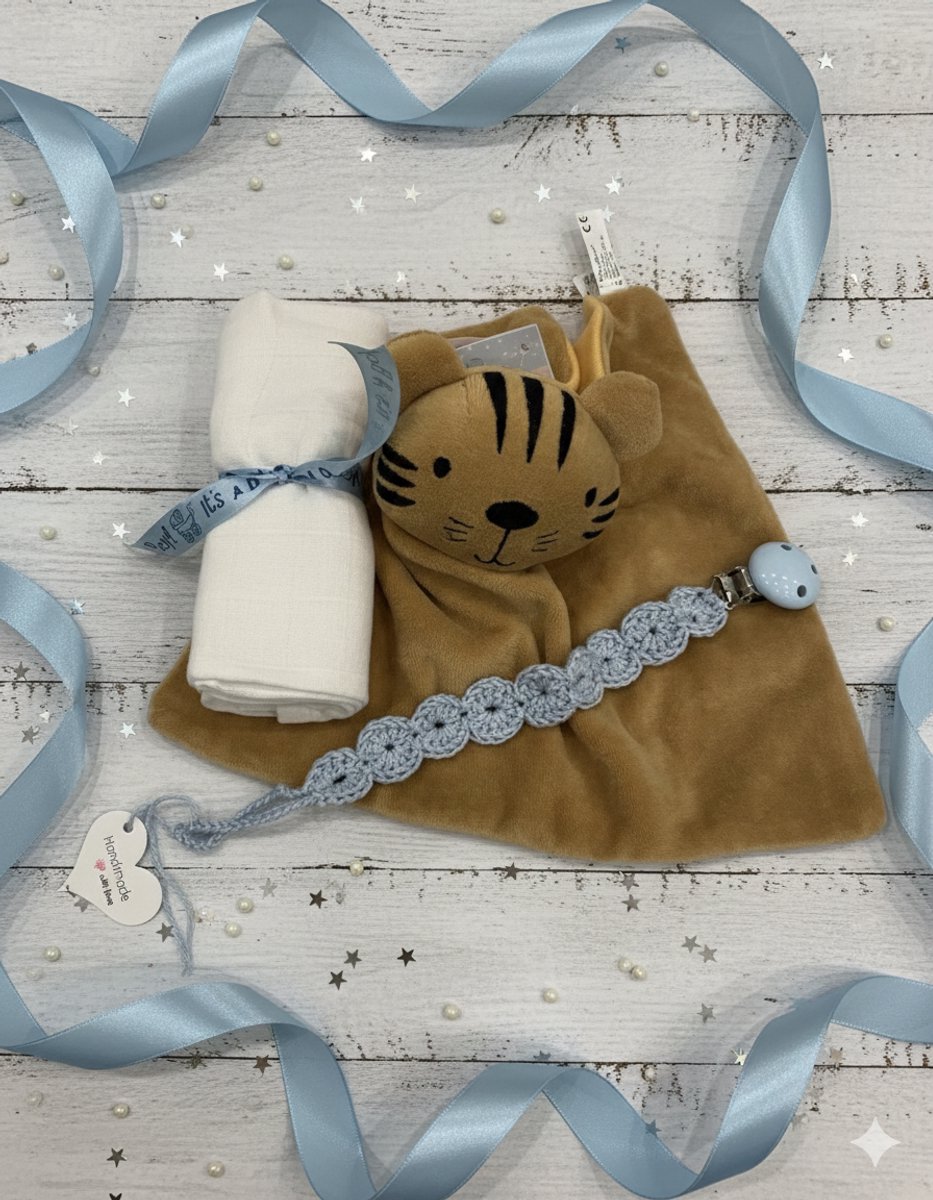 Maminobaby.nl | Baby geschenkset jongens | Knuffeldoekje/tijger | Handmade speenkoord | Kraamcadeu | Babyshower